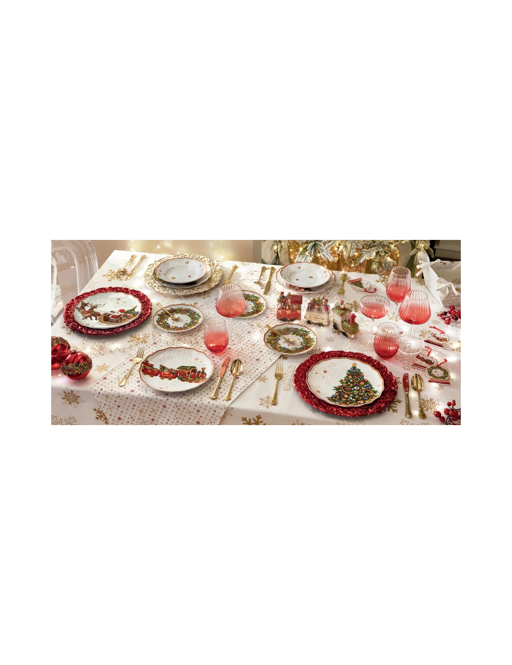 PORCELAIN 28 PC CHRISTMAS TABLE SERVICE | Brandani